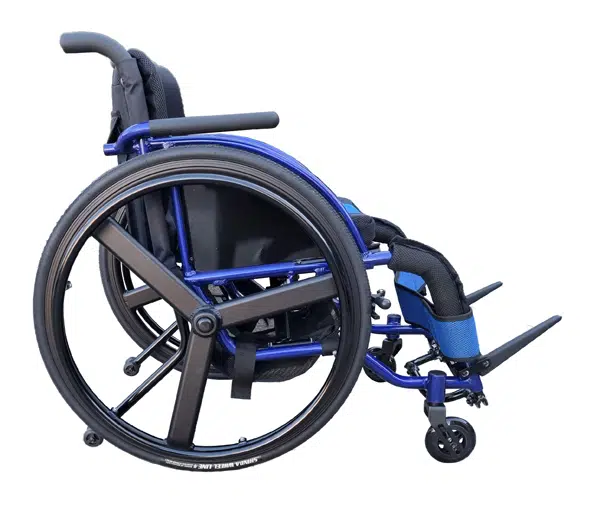 Designed-leisure-manual-wheelchair-lightweight-foldable-Aluminium-Alloy-INVENTWHEELS-10.webp Designed-leisure-manual-wheelchair-lightweight-foldable-Aluminium-Alloy-INVENTWHEELS-10.webp